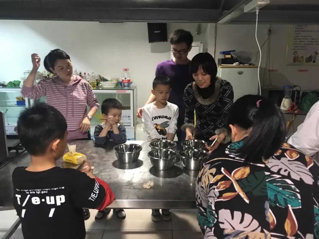 好邦伲公益课堂——科学厨房